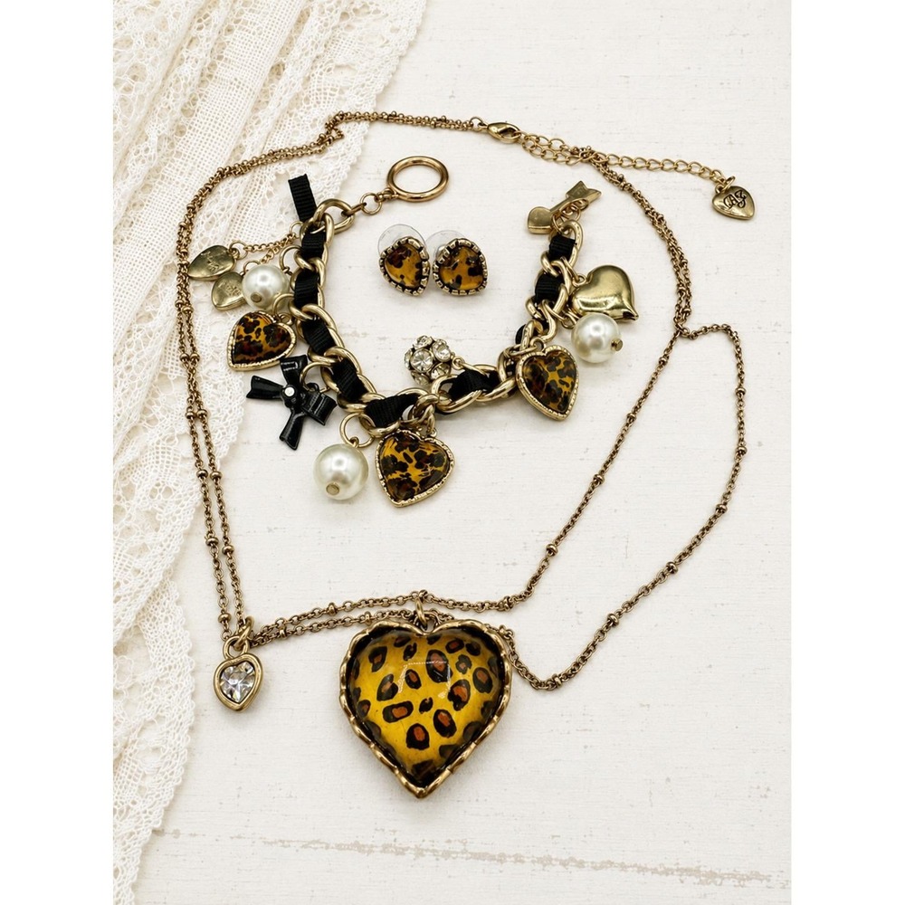 Rare Betsey Johnson Leopard Heart Necklace Bracelet Earrings‎ 3pc Jewelry Set